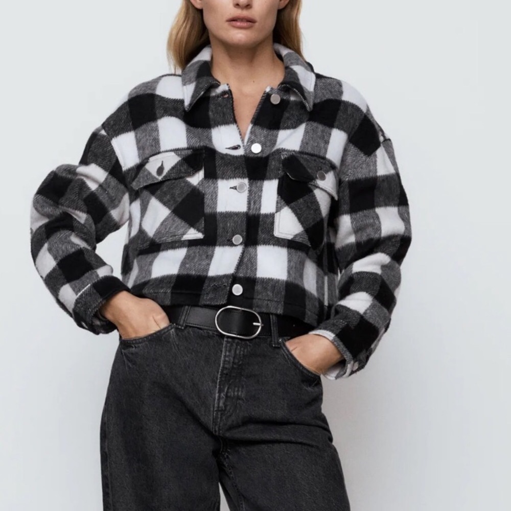 Zara Cropped Plaid Shaket